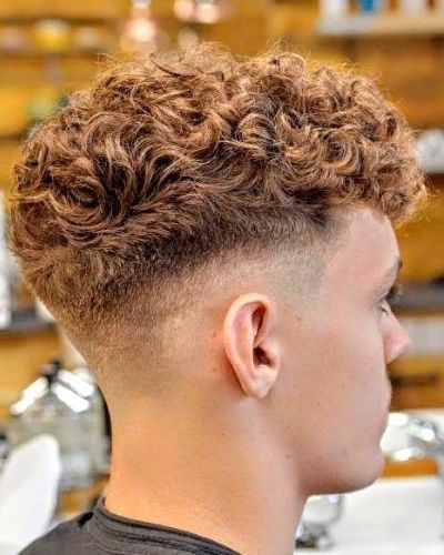 Low Fade em Cabelo Cacheado