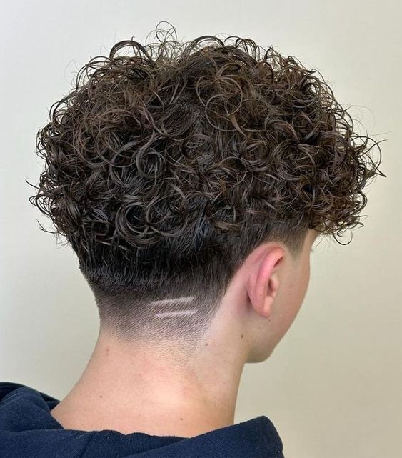 Low Fade em Cabelo Cacheado
