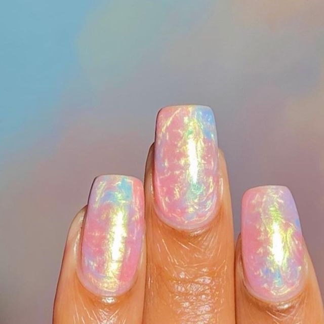 Oyster Shell Nails 
