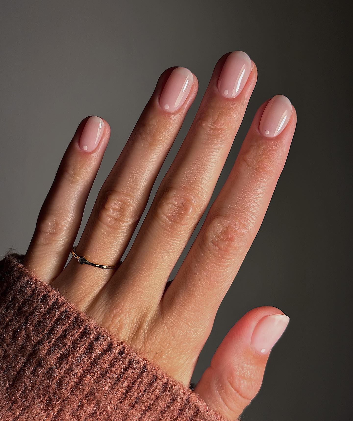 unhas redondas
