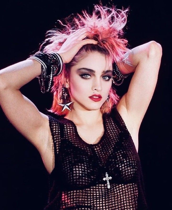 Lingerie à Mostra Maddona tendências anos 80