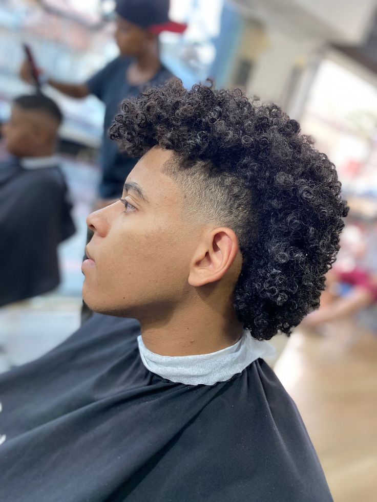 corte mullet masculino cabelo crespo